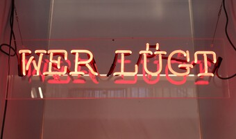Cordula Ditz (*1972), Wer lügt, 2020 Cordula Ditz (*1972), Wer lügt, 2020